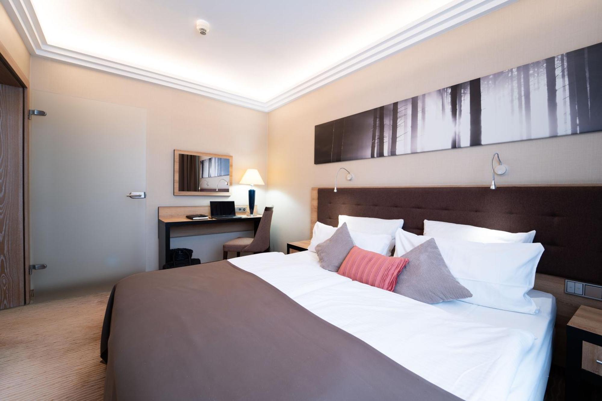 Hotel Festival Ополе Экстерьер фото